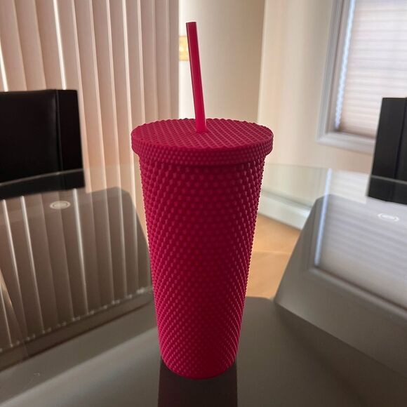 Studded Water Tumbler Cup with Lid and Straw, Studded BPA Free Leak Proof 24 oz - Picture 4 of 4